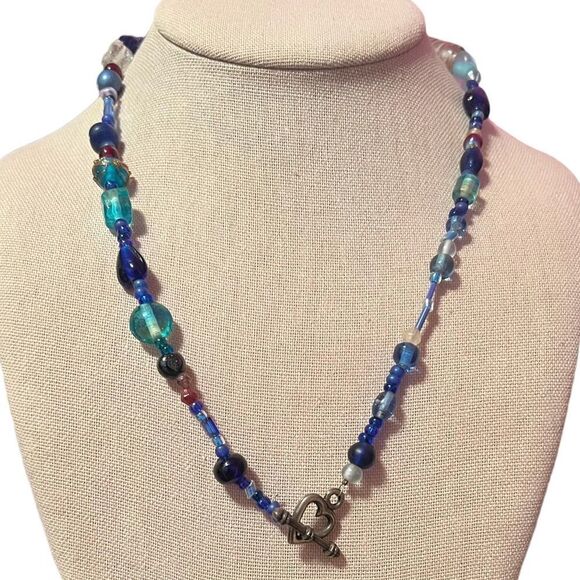 Gorgeous Venetian Glass Necklace - Picture 3 of 4